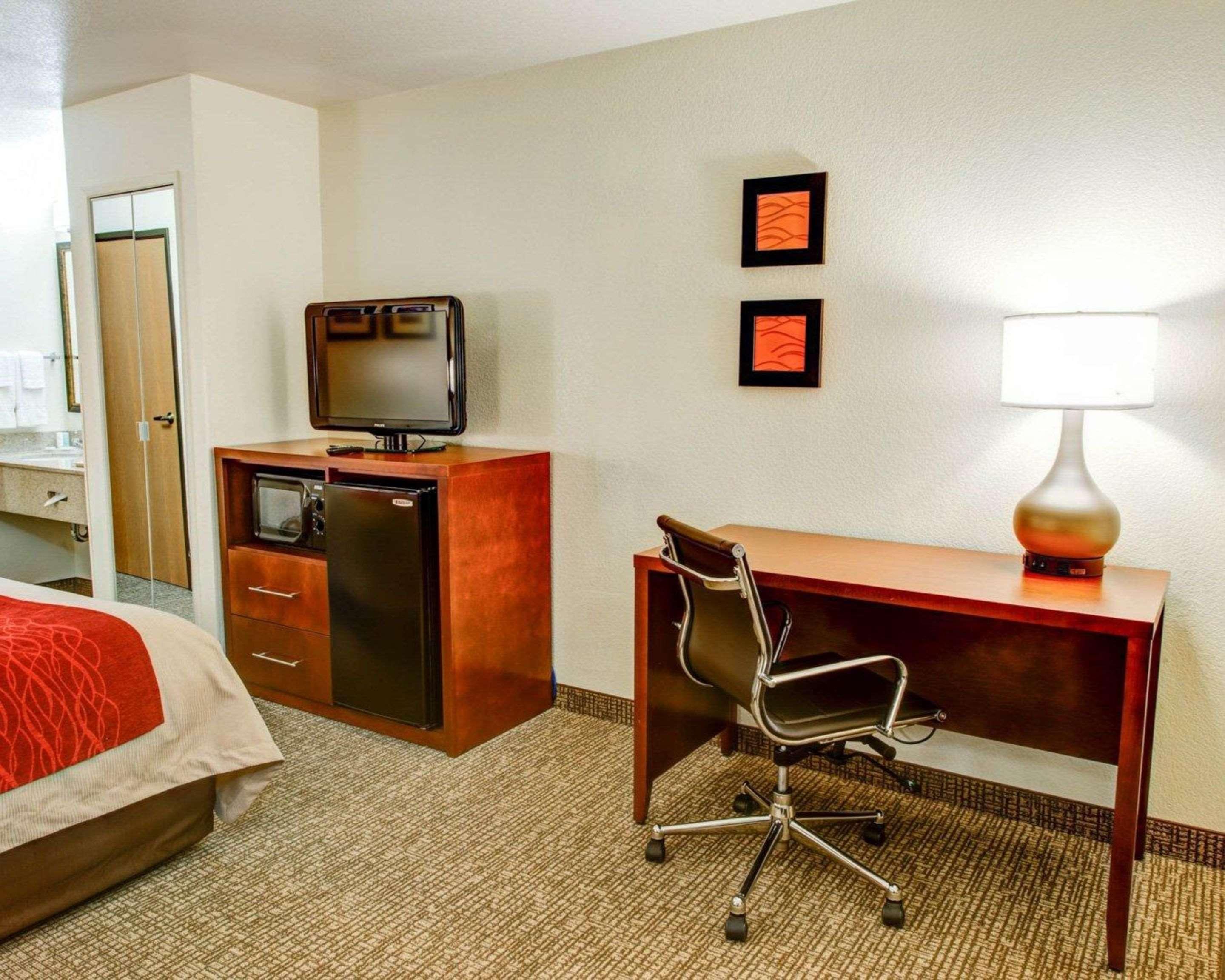 Comfort Inn Fontana Buitenkant foto