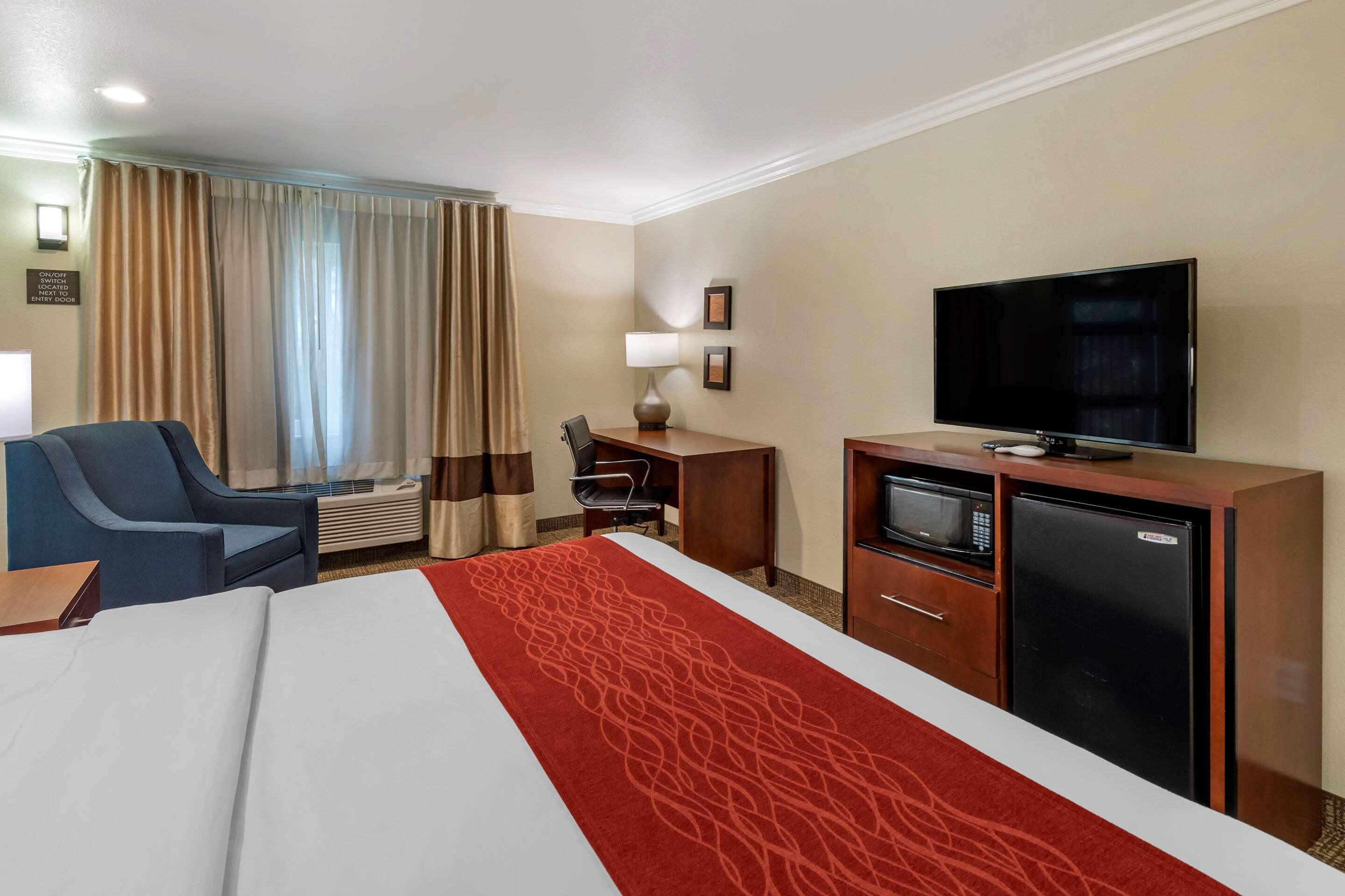 Comfort Inn Fontana Buitenkant foto